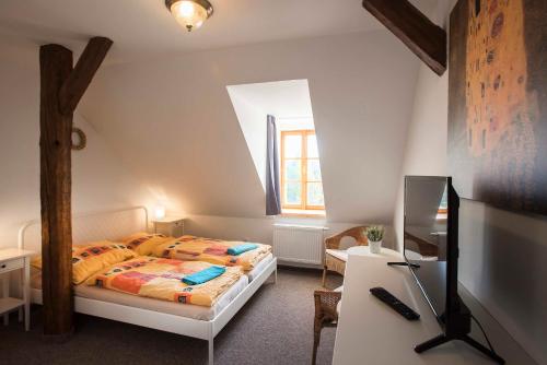 1 queen bed