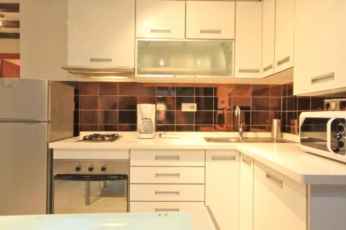 Apartamentos Inside Alhacaba - image 9