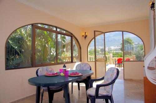 Facilities, Villa Plana D'Elies in Santa Paula