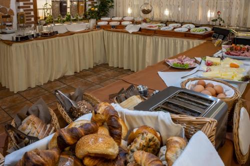 Hotel Restaurant Meteora - main image