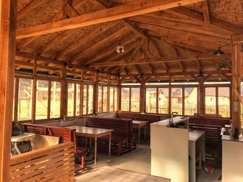 Riverside Guesthouse - image 11
