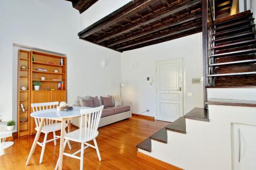 Rent in Rome Trevi Fountain Suite