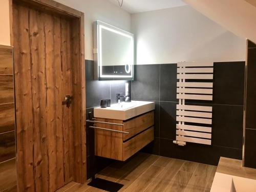 Braunlage Lodge 140m von Am Fichtenhang entfernt