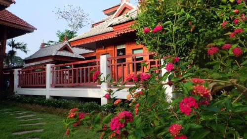 Sukruthai Homestay Sukruthai Homestay