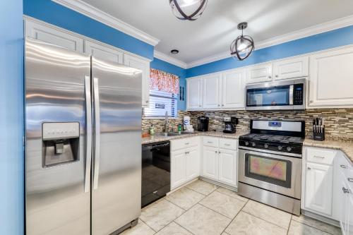 Gulf Highland: 135 Grande Island Blvd - image 3