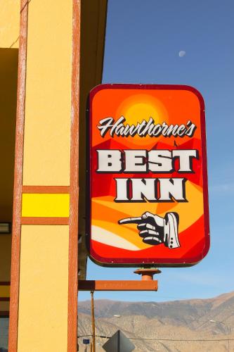 . Hawthorne's Best Inn