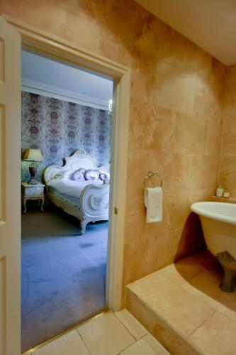 Mitton Hall Hotel - image 3