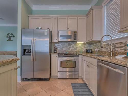 Time Out by Meyer Vacation Rentals - image 4