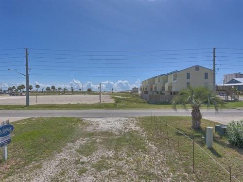 The Purple House by Meyer Vacation Rentals