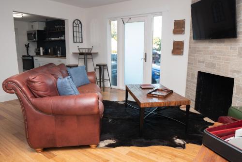 Renovated 1920'S Charming Industrial 2/2 Unit