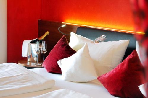 Luxury Suite with Spa Bath