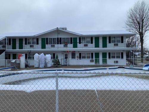 Colonial motel in Wisconsin Dells, USA
