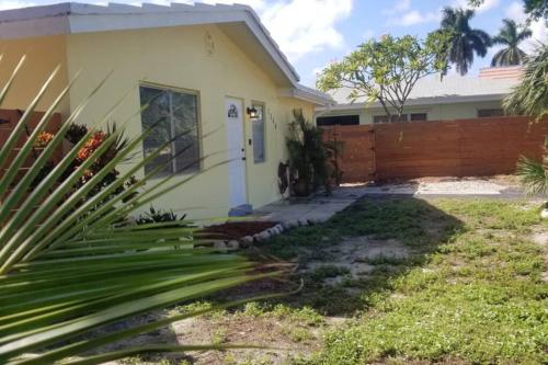 1340 SE 2nd st. Deerfield in Deerfield Beach, USA