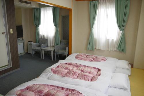 room detail thumbnail 1