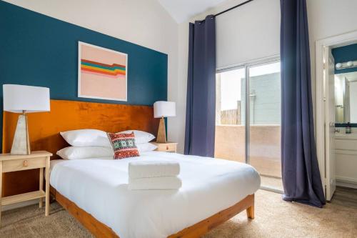 WanderJaunt - Corona - 3BR - Pacific Beach - image 3