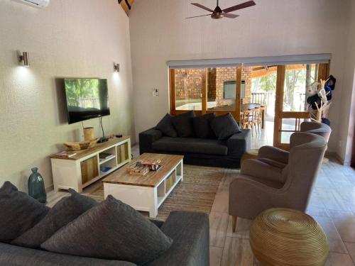 Kruger Park Lodge - IKZ2 - 3 Bedroom Chalet