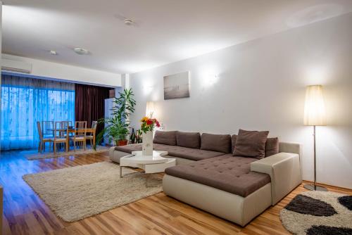

Luxury Two Room Apartment in the heart of Bucharest