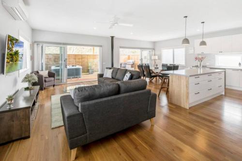 HALE KUPA Rye Beach House Spa Table Tennis - Accommodation - Rye