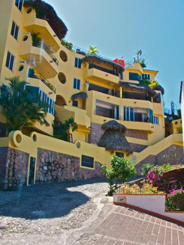 Casa Isabel a Boutique Hilltop Inn Puerto Vallarta