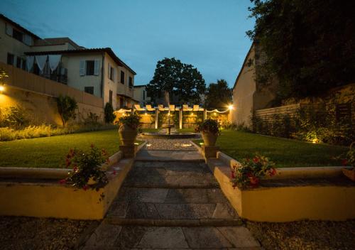 LUCUS Exclusive Bed and Breakfast - image 4