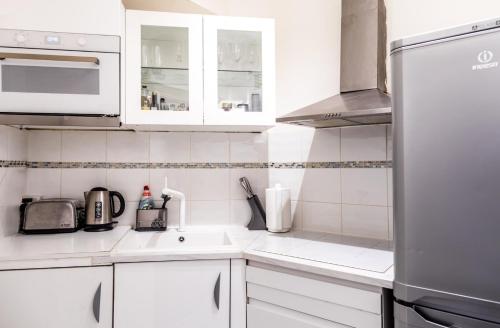 Mayfair Apartment