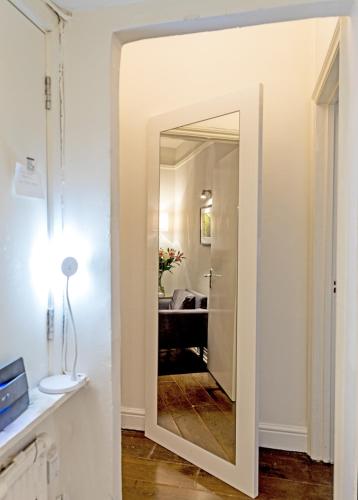 Mayfair Apartment