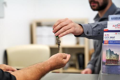 K 357 - Staffboarding - Personal- und Monteurzimmervermietung und Vermittlung in Hamburg und Umgebung – Hamburg, VA
