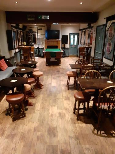 Coach and Horses - image 10