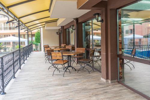 設施, Sunny Paradise ll in 希典