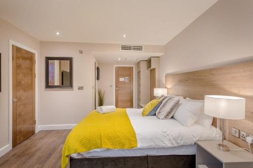 Dwell City Living - image 8