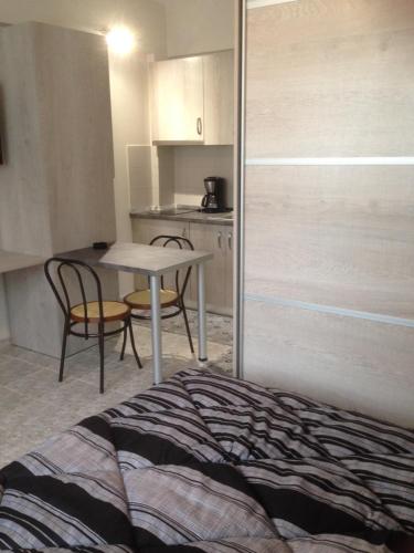  Gray Luxury Studios, Unterkunft in Thérmi