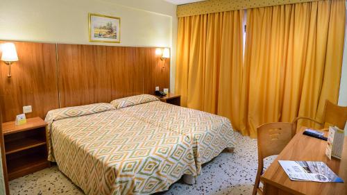 Hotel Mareny Benidorm - image 7