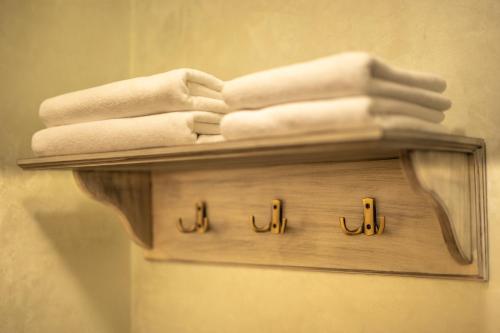 231210318 Magus Hotel