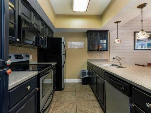 Mariner Lakes 20 by Meyer Vacation Rentals - image 3