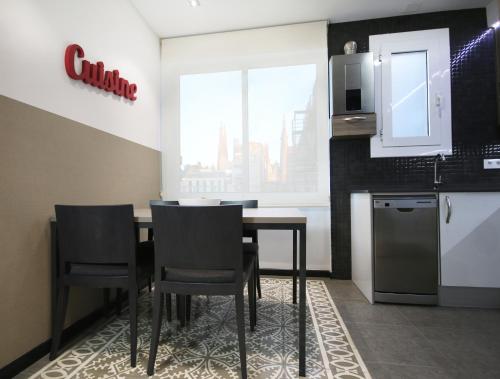 สวีท เพลซ บาร์เซโลนา (Suite Place Barcelona) in ซากราดา ฟามีเลีย