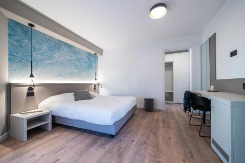 2 twin beds