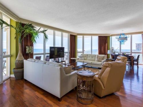 Oceania 13 by Meyer Vacation Rentals - main image