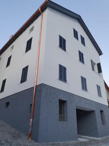 Vista exterior, Appartamento via Luina in Airolo