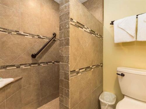 Phoenix East II 2031 by Meyer Vacation Rentals - image 8