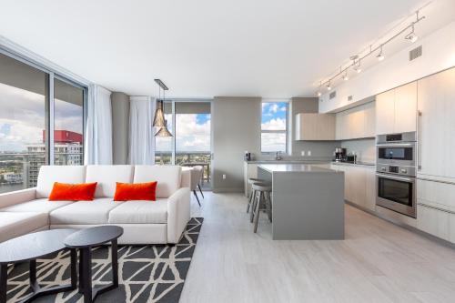 Private Ocean Condos at Hyde Beach Resort & Residences - 주방