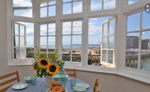 Harbour View, Pier Terrace - Apartment - West Bay