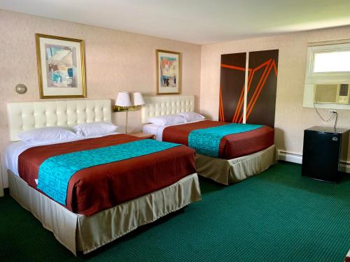 Howard Johnson by Wyndham Williamstown - image 2