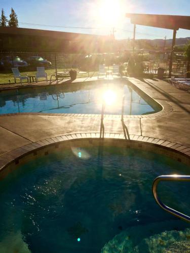 Mountain View Lodge - 수영장