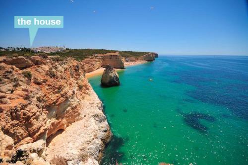 Superb beach townhouse at Vila Gaivota resort