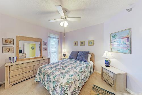 Gulf-Front Pelican Pointe Gem with Tennis & Pools condo - image 2