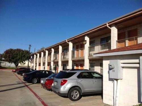 Heritage Inn Grand Prairie