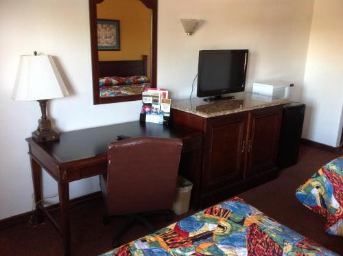 Heritage Inn Grand Prairie – Grand Prairie, TX