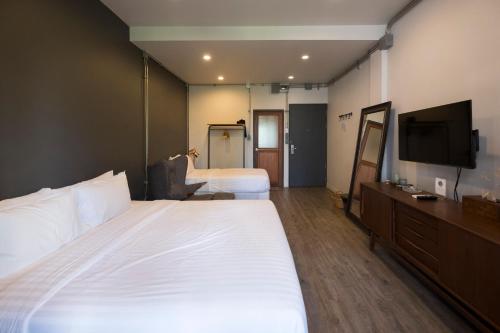 Iron32 Hotel Room Type - Triple Room