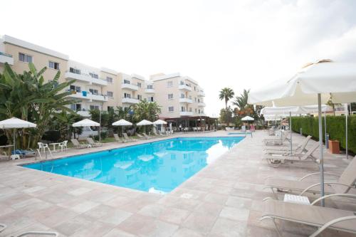 DebbieXenia Hotel Apartments Protaras