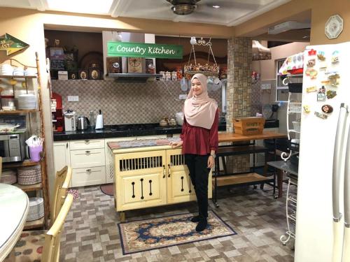 Twin Villa Homestay Shah Alam Price Address Reviews